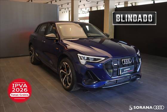 AUDI E-TRON ELÉTRICO PERFORMANCE BLACK QUATTRO